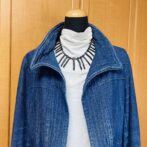 黒枝サンゴと赤細枝サンゴのチョーカーマネキン装着遠目