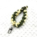 マクラメ編みキーホルダー