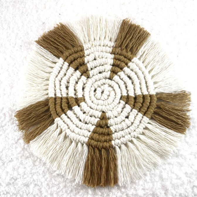 マクラメ編みベージュ