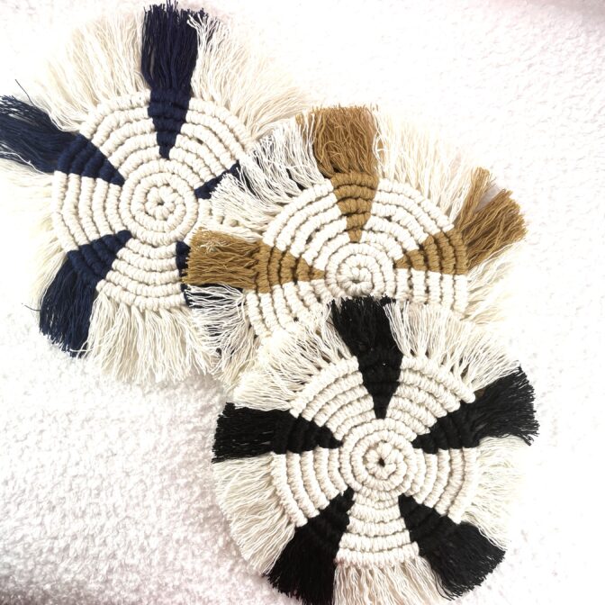 マクラメ編みコースター星形３種