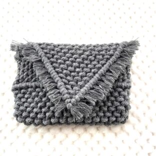 マクラメ編み小さなプチポーチ