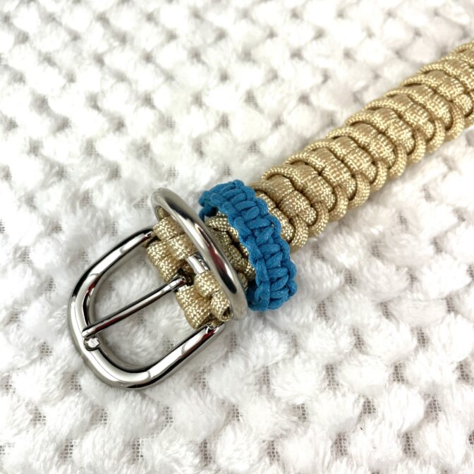 [公式]#275パラコード編み犬首輪中型犬用ゴールド色首輪金具部分