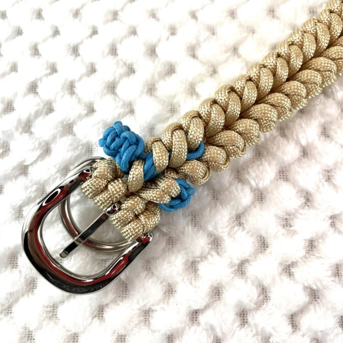 [公式]#275パラコード編み犬首輪中型犬用ゴールド色首輪金具部分裏側