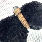 [公式]#275パラコード編み犬首輪中型犬用ゴールド色首輪犬に装着アップ