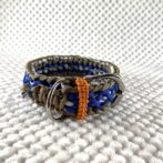 パラコード編み犬首輪寝かせた状態