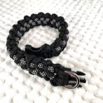 [公式]＃284 パラコード犬首輪エッジが丸い皮膚に優しい小型犬・中型犬首輪巻いて寝かせた状態