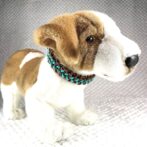 [公式]#285パラコード犬首輪ヘルファイヤー編み　#284 の小型犬バージョン犬に装着した正面