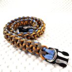 [公式]#286 パラコード首輪 中型・大型犬用 名称は「マンモスの牙」を巻き寝かせた画像