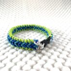 [公式]＃289 4色パラコード編み犬首輪　小型犬用寝かせた状態