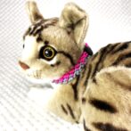 [公式]#283 パラコード編み犬首輪 猫用首輪両片結び猫に装着したアップ