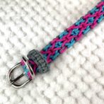 [パラコード編み犬首輪]#296 3色使いのダイヤ柄小型犬用首輪金具部分のアップ