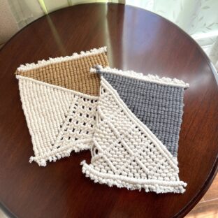 マクラメ編み鍋敷き２種