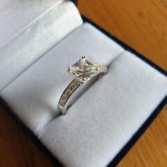 [貴金属買取価格]　目が離せません、さらに上がりました。