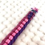 [パラコード編み犬首輪]#261 3色くるくる編み#243の超小型犬用表側の先端アップ