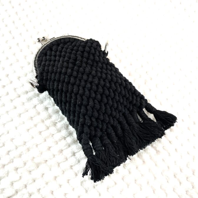 マクラメ編みがま口金具ポシェット