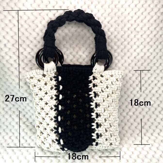 [公式]マクラメ編みNo11白黒小さなバッグ寸法