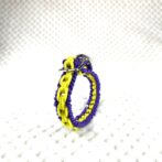 [公式]#263パラコード編み犬首輪チェーンモチーフコード　超小型犬立てかけた状態