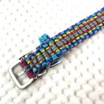 [公式]#302パラコード編み犬首輪　名称ハッピーバレンタイン広げて裏側金具アップ