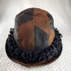 [マクラメ編み]綿素材の帽子を冬用に変身させるには？