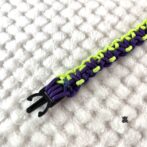 [公式]パラコード編み#307 ねこ用首輪2色使いのスッキリ配色裏側のパーツ部分